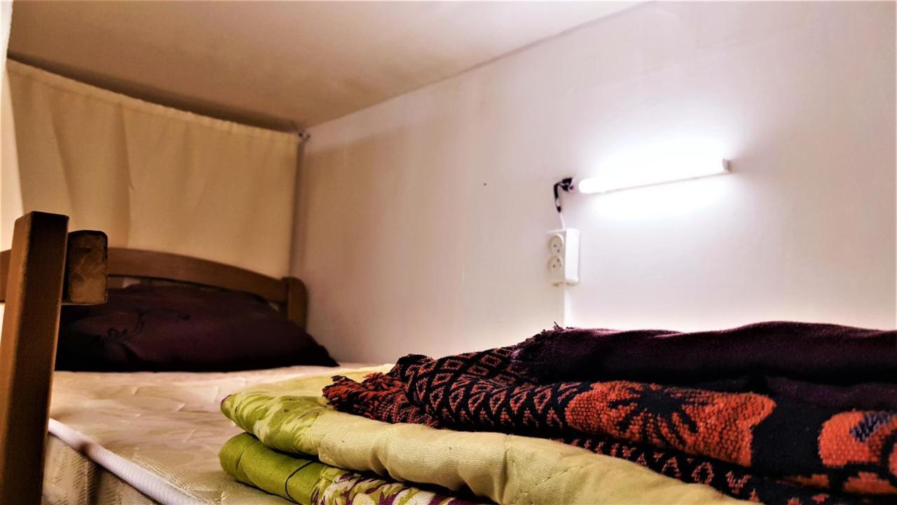 Backpackers Hostel Tbilisi Esterno foto