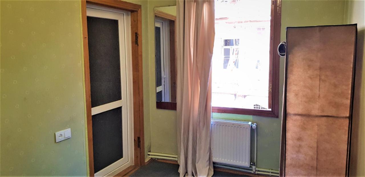 Backpackers Hostel Tbilisi Esterno foto