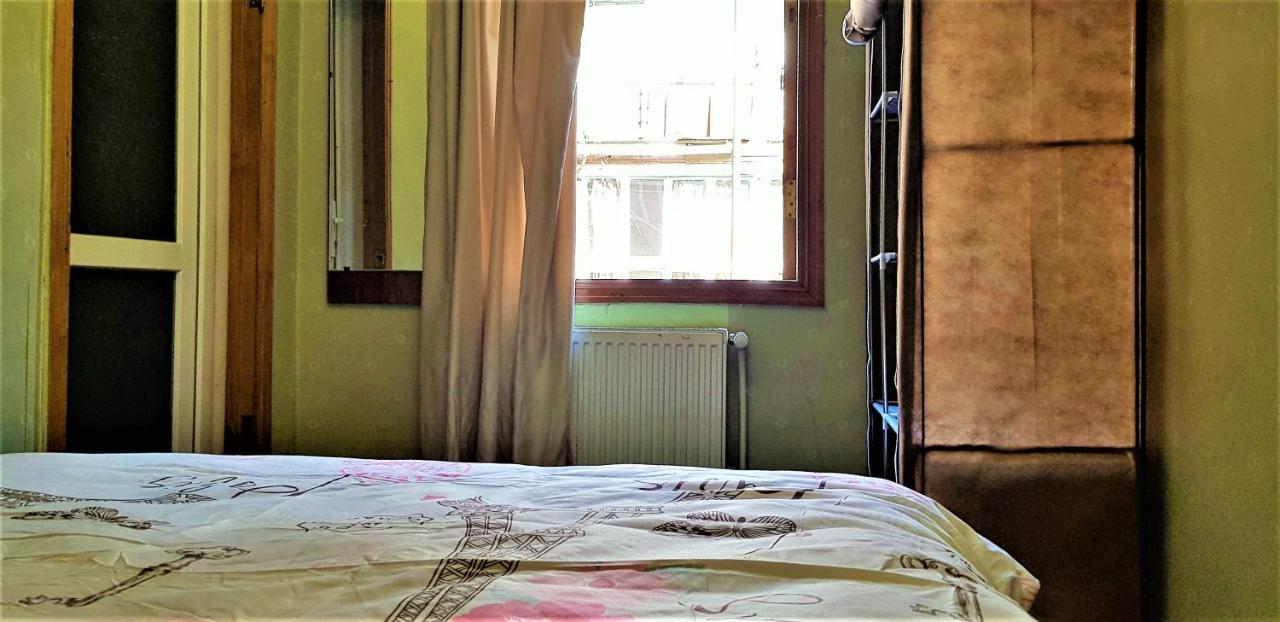 Backpackers Hostel Tbilisi Esterno foto