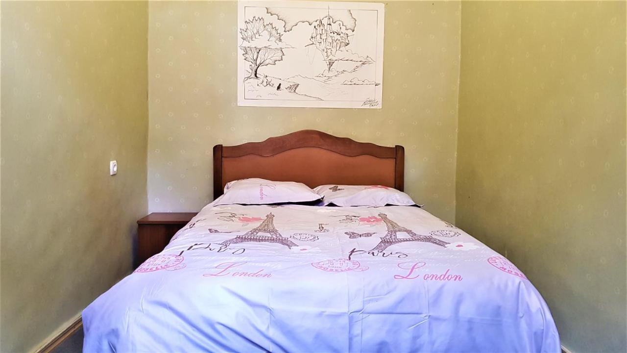 Backpackers Hostel Tbilisi Esterno foto