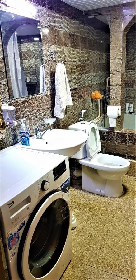 Backpackers Hostel Tbilisi Esterno foto