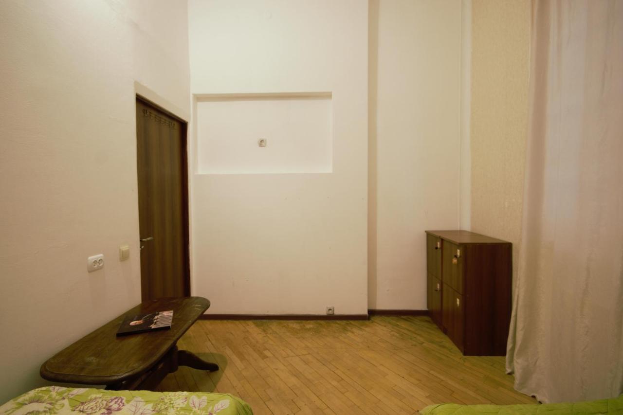 Backpackers Hostel Tbilisi Esterno foto