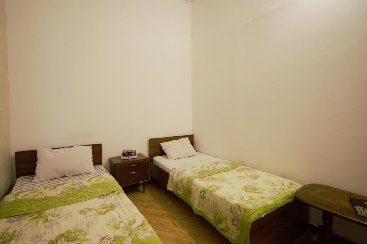 Backpackers Hostel Tbilisi Esterno foto